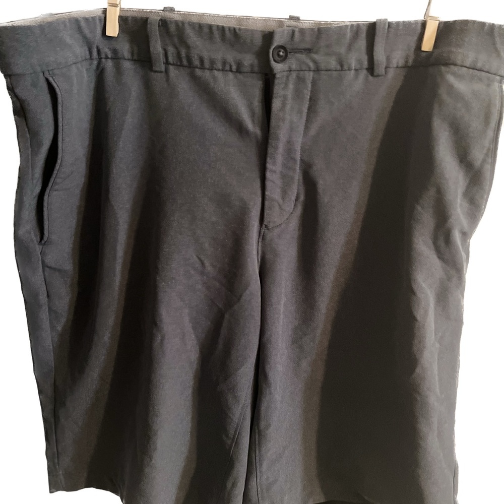 Nikes Men’s Dri-Fit Golf shorts size 36